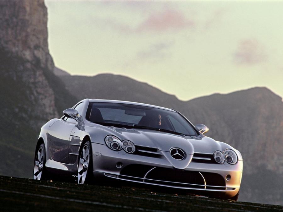  Mercedes-Benz SLR McLaren 2004 года  (фото 75 из 175)